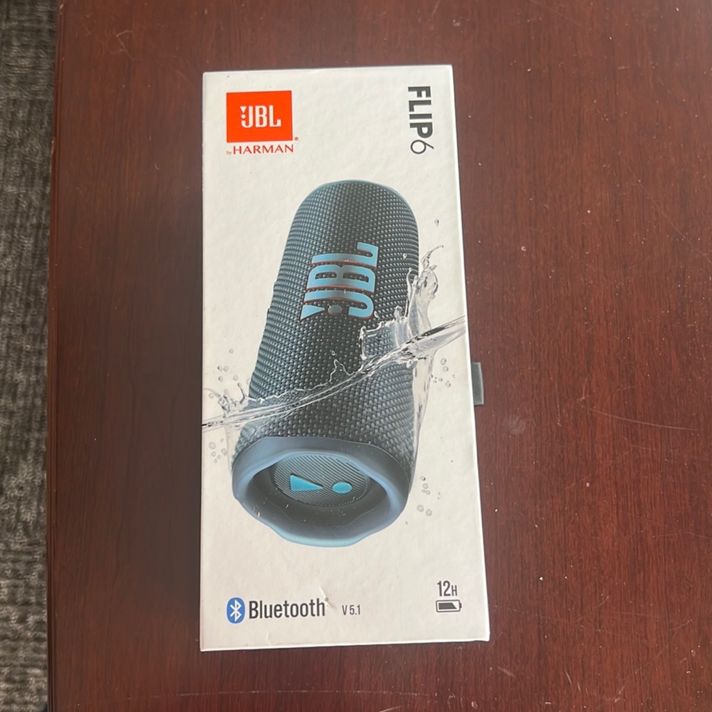 JBL Flip 6 Bluetooth Speaker